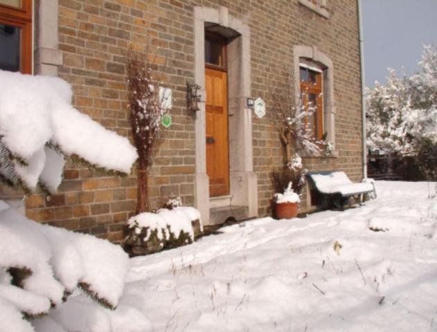Les Vieilles Pierres Bed & Breakfast Comblain-au-Pont Exterior photo